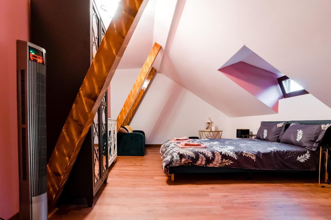 Apartament Galeria Grafit *